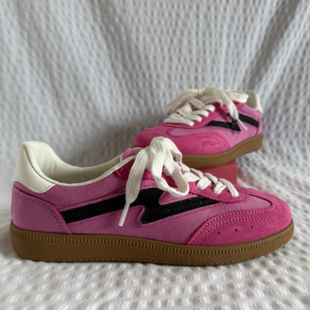 Madden Girl Kids Faux Suede Sneakers Size 3y Classic Fashion Girls Shoes NWT